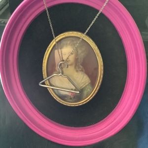 Meet your Posher, Laurie